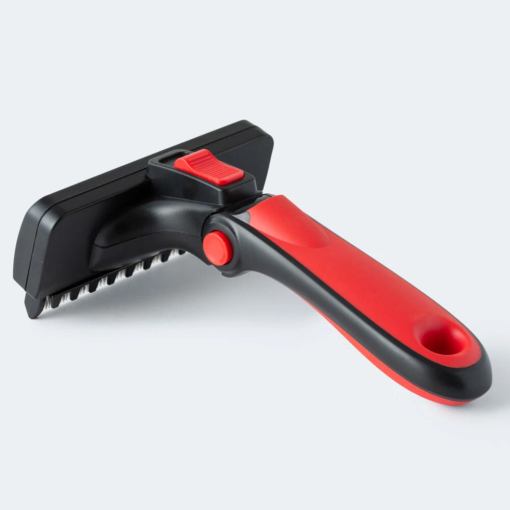 Refuresh Gentle Deshedding Brush For Long Hair - Large, Red 2 Refuresh Gentle Deshedding Brush For Long Hair - Large, Red - Image 2