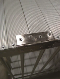 Aeolus 2-Berth Show Trolley With 4" Nylon Wheels - Large [Blue] -Grooming Tools Sales T KB511NAT BU Kit 5